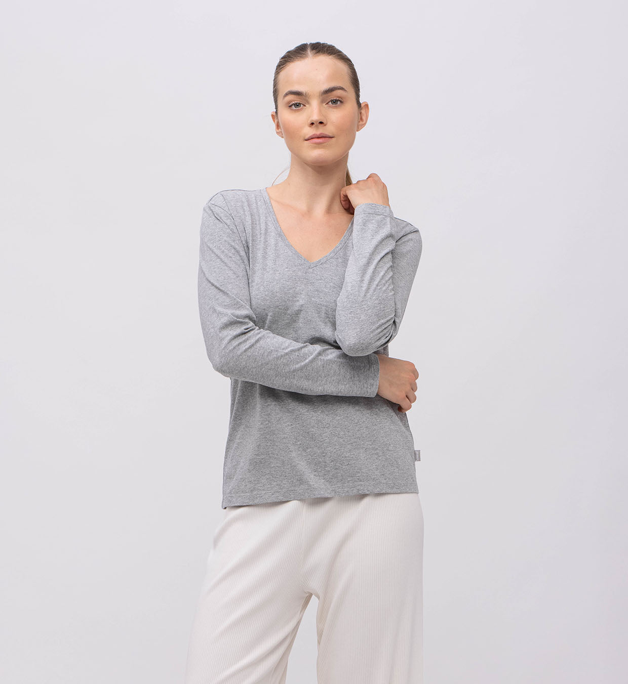 Basic V-Neck Long Sleeve Top