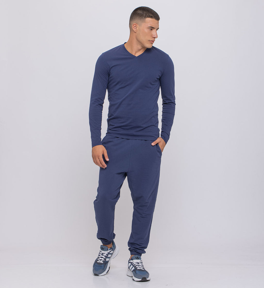 Men’s Basic Long-Sleeve V-Neck Cotton Top